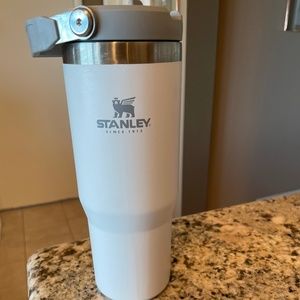 Gently Used Stanley 30 oz Tumbler